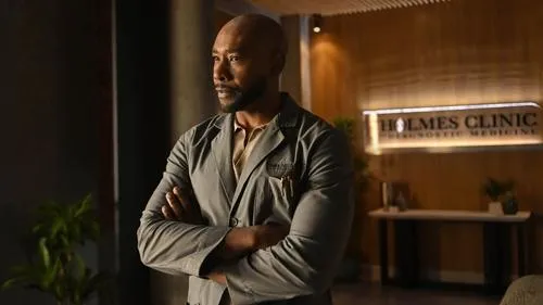 Watson S01E05 – The Man with the Glowing Chest Download Episode Poster