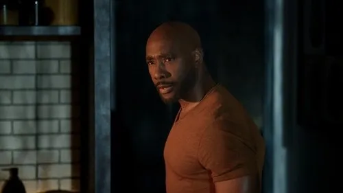 Watson S02E02 – Back from the Dead Download Episode Poster